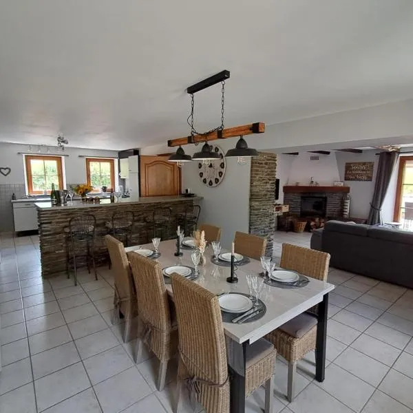 Au Tchesseu، فندق في نوفشاتو