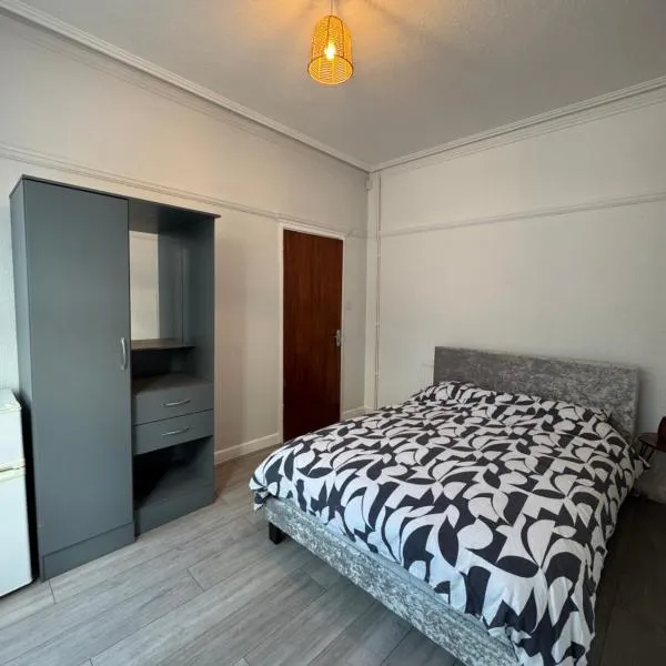 Serenity Rooms, hotel v destinaci Leicester