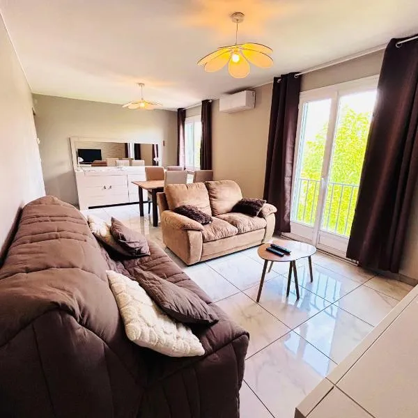 Maison avec terrasse et jardin - proche Montpellier et plages، فندق في Cournonterral