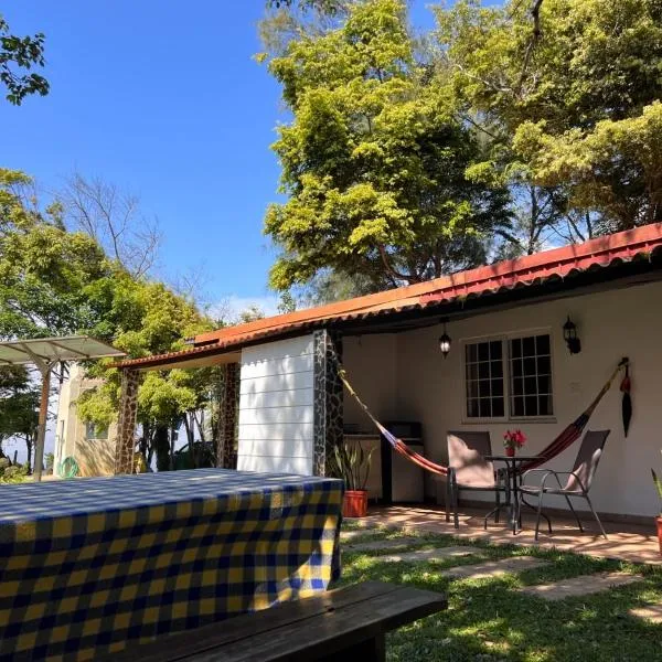 La Dama de los vientos, hotel v destinaci Cerro Azul