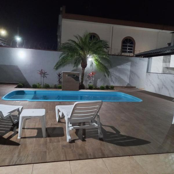 Bertioga - Casa para temporada com piscina, acomoda até 15 pessoas