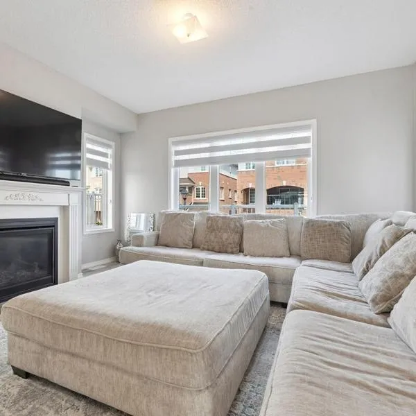 The Devineridge Executive House, hotel in Ajax