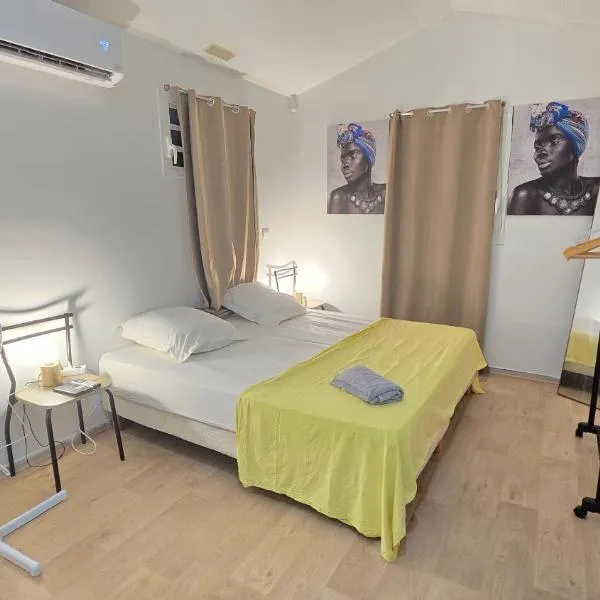 Tiny House & Tente Lodge, Le Paradis des Petits Voyageurs, hotel en Le Diamant