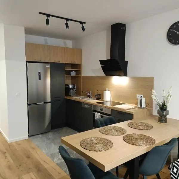 APART FLOW Walendów Park, hotel in Nadarzyn