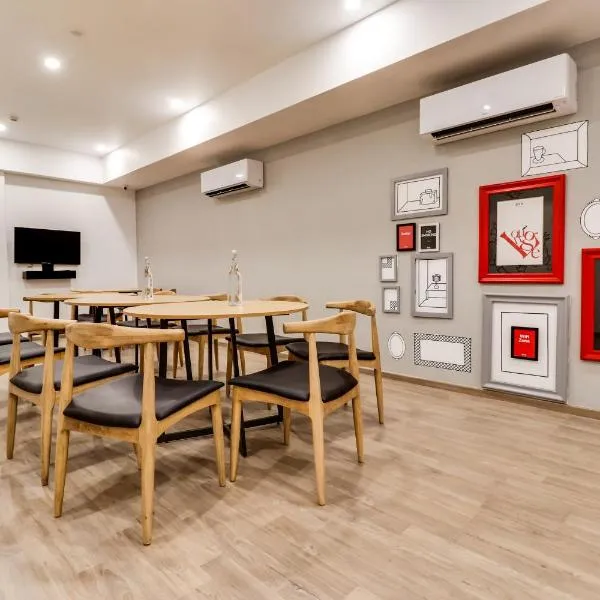Super Townhouse Gandhi Hall, hotel in Indore