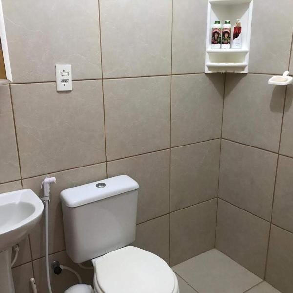 Casa com churrasqueira, varanda e uma brisa especial - Foto 3