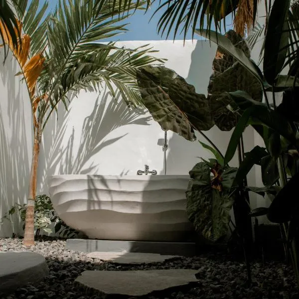 Romantic private villas Bayrin private villas, hotel in Nusa Penida