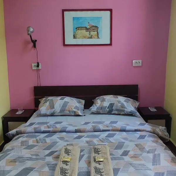 Стаи за гости ОРЕХА Троян Private rooms Oreha, hotel a Troyan