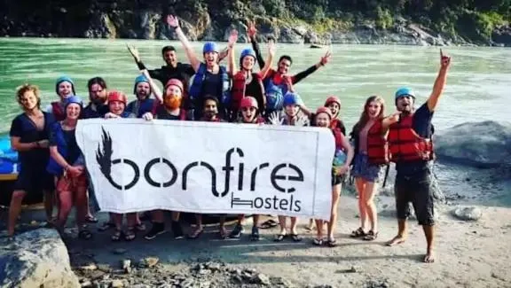 Bonfire Hostels - Upper Tapovan, hotel v destinaci Rišikéš