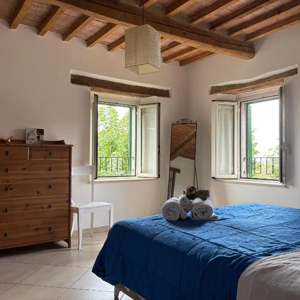 Foxes house, hotel in Monte Fabbri