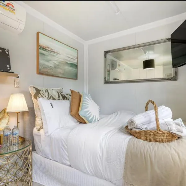 Tiny Home Beach Serenity!, hotel a Sydney