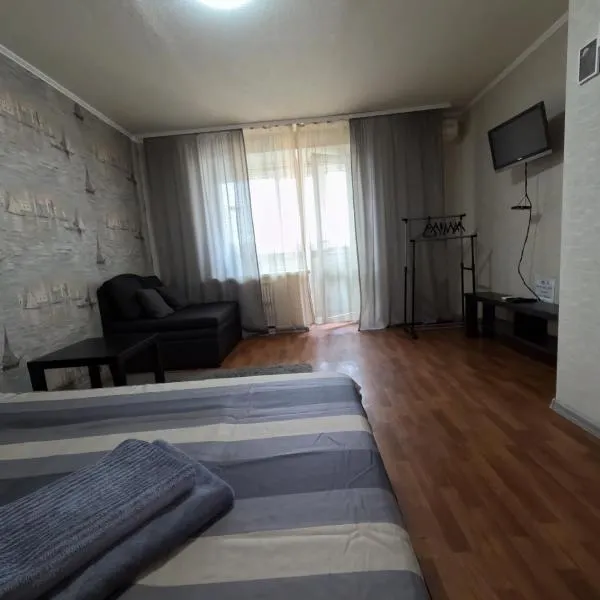 1 кімнатна квартира, hotel v destinaci Novomoskovsk