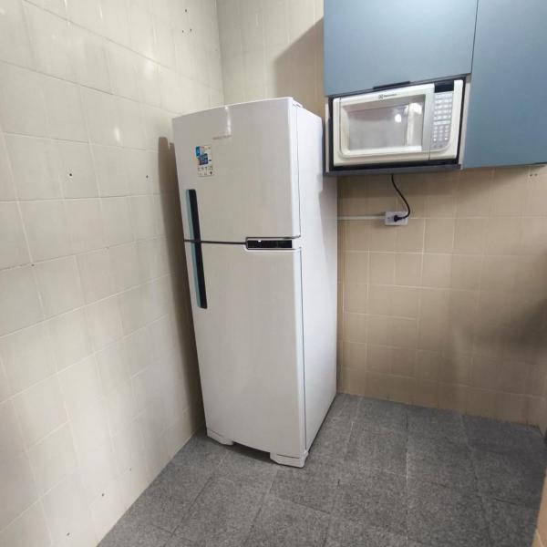Apartamento Pé na Areia com Garagem no Centro Mongaguá - Foto 5