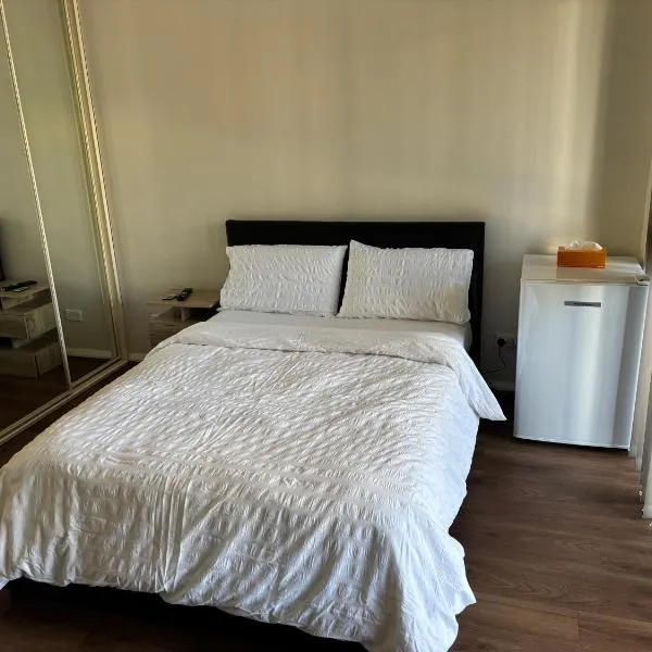 Linkage Cockburn Homestay, ξενοδοχείο στο Περθ