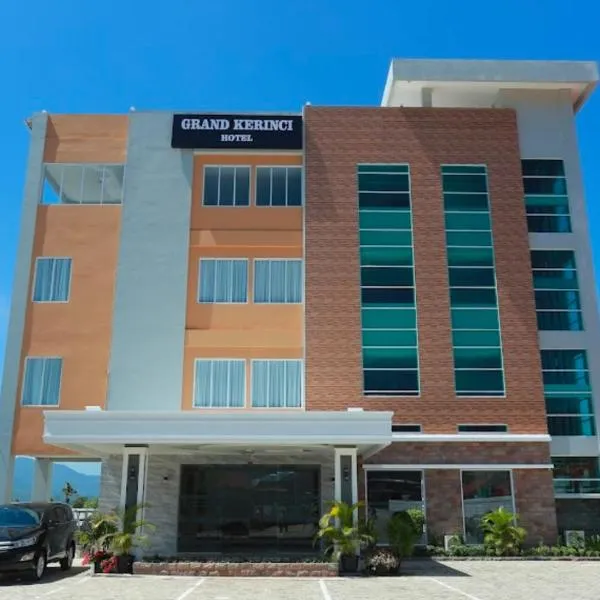 Viesnīca Hotel Grand Kerinci Sungai Penuh - Syariah pilsētā Sungaipenuh