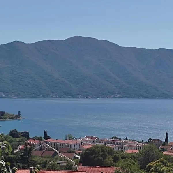 Bay View Risan, hotel in Risan