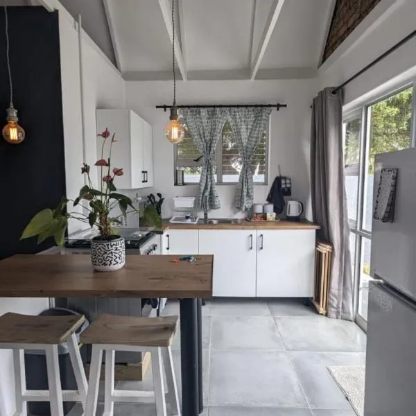 Central Cottage Walmer, hotel v destinaci Gqeberha