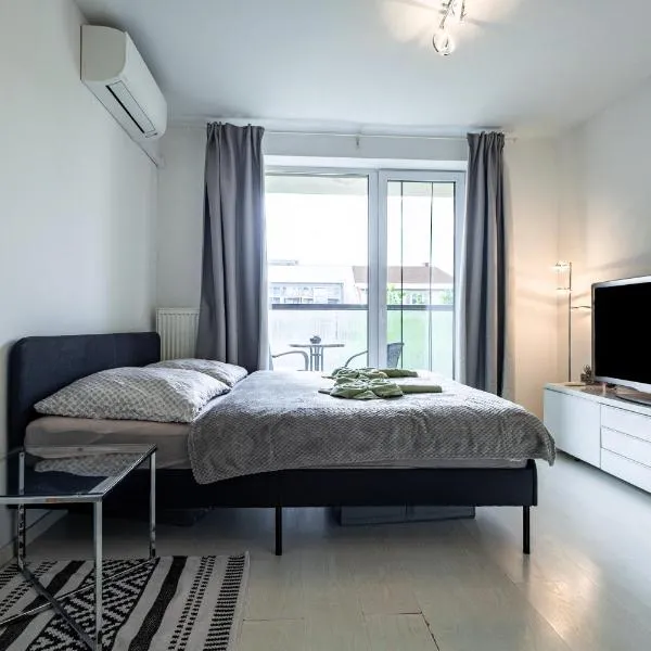 FREE PARKING - ADM New Studio, Central Location, hotel v Bratislave