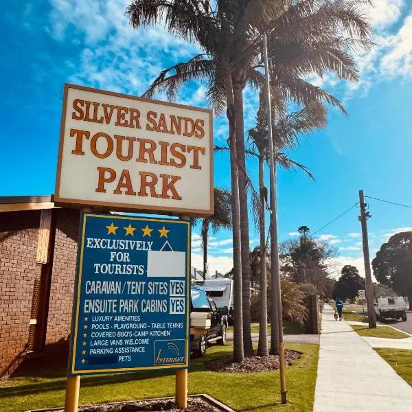 Silver Sands Tourist Park, hotel in Lakes Entrance