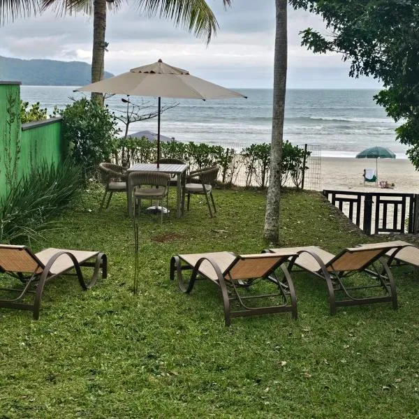 Casa pé na areia na Praia de Juquehy, hotel in São Sebastião