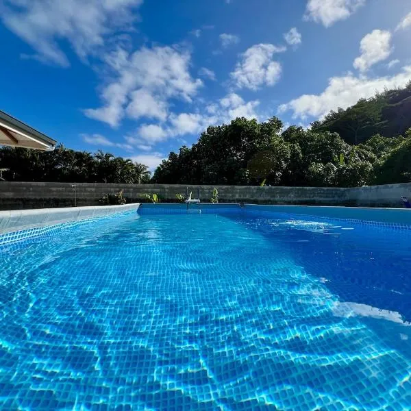 Huahine - Nanihi Villa, Private Pool, Fire Pit and 2 AC Bedrooms, hôtel à HUH