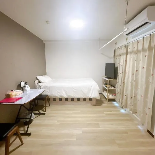 ToyamaHouse2-202, hotel in Tokyo