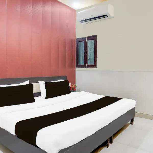 Hotel O Badkhal Lake Formerly Lake View, ξενοδοχείο σε Faridabad