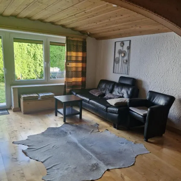 Ferienwonung mit 3 Schlafzimmer, hotel di Pullenreuth