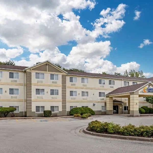 Comfort Inn & Suites East Moline near I-80, hotel di East Moline