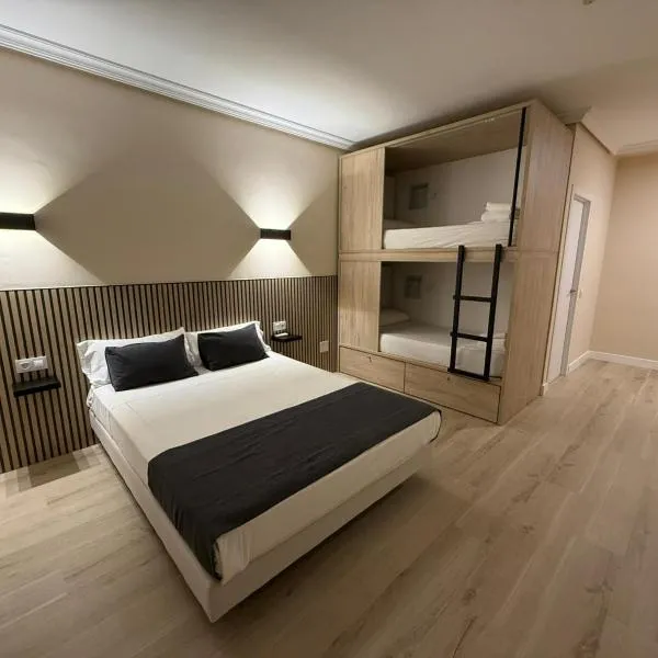 Hostal El Cruce, hotel en Paracuellos de Jarama