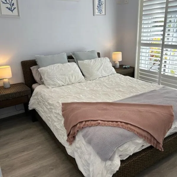 Cozy guest suite in Margate, hotel v destinaci Woody Point