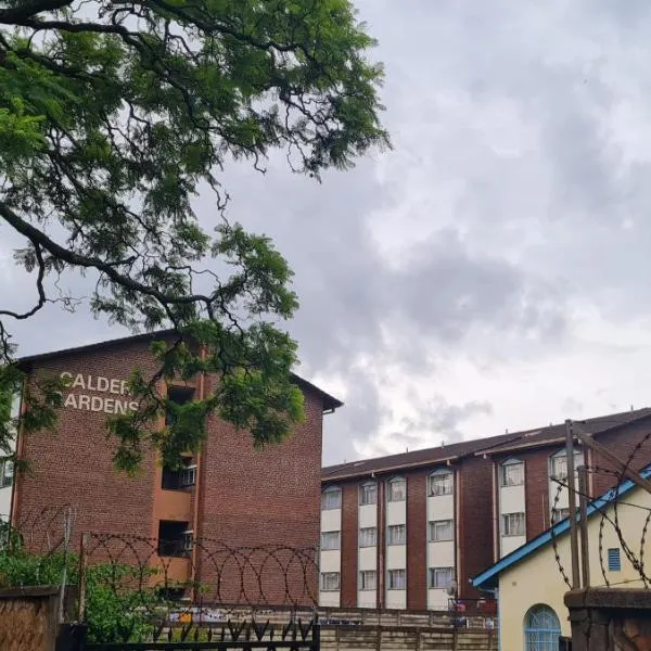 Luxurious Apartments at Calder Gardens, Hotel in Harare