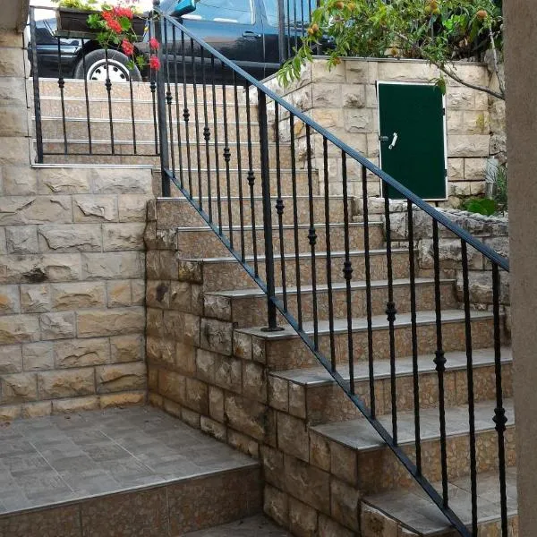 Apartment Mile, hotel in Šibenik