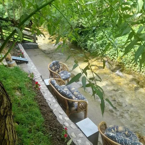 Casuța Râului, hotell sihtkohas Zărneşti