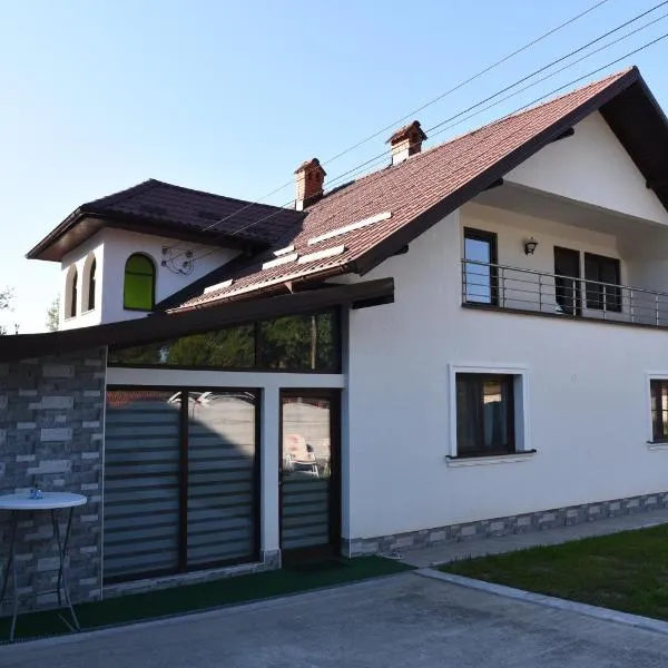 Luxury Home, hotel in Cîmpulung