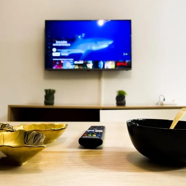 Cozy equipped apartment near train station facing Hilton luxury comfort, hotel v destinaci Tanger