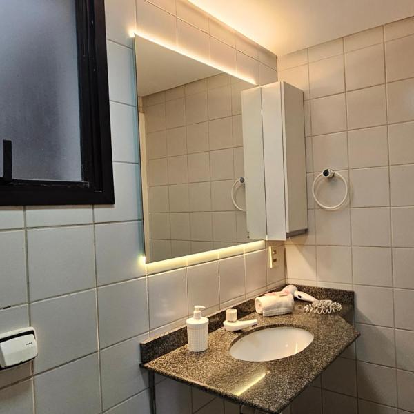 C135 Lindo apartamento em condomínio de frente para o mar - Foto 3
