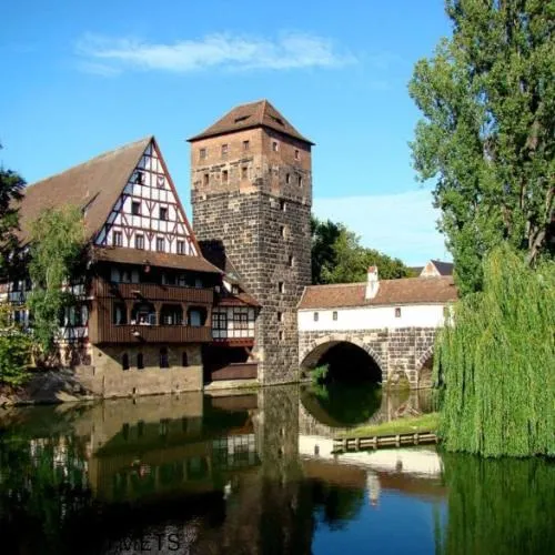 City apartment with private parking, hótel í Nurnberg