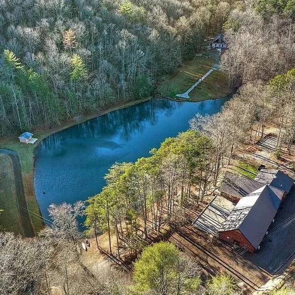 Willow Falls, hotell i Blue Ridge