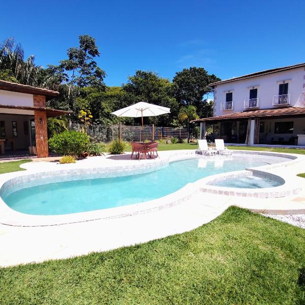 Villa Brama Mare - 4 suítes, piscina, sala de jogos