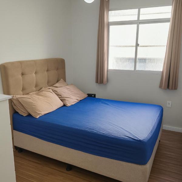 Apartamento completo com ar-condicionado a 3 min da Praia do Morro com Wi-Fi - Foto 2
