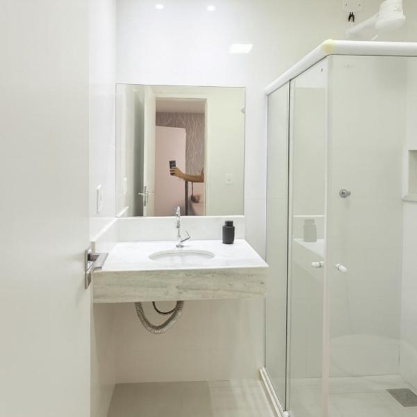 Apartamento completo com ar-condicionado a 3 min da Praia do Morro com Wi-Fi - Foto 3