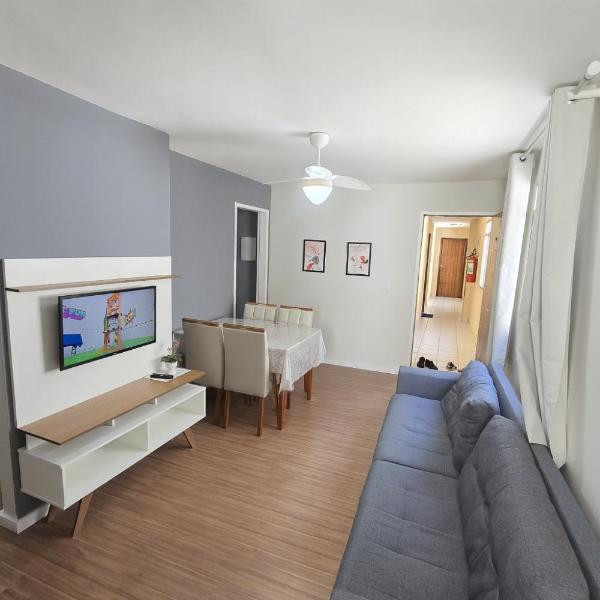 Apartamento completo com ar-condicionado a 3 min da Praia do Morro com Wi-Fi