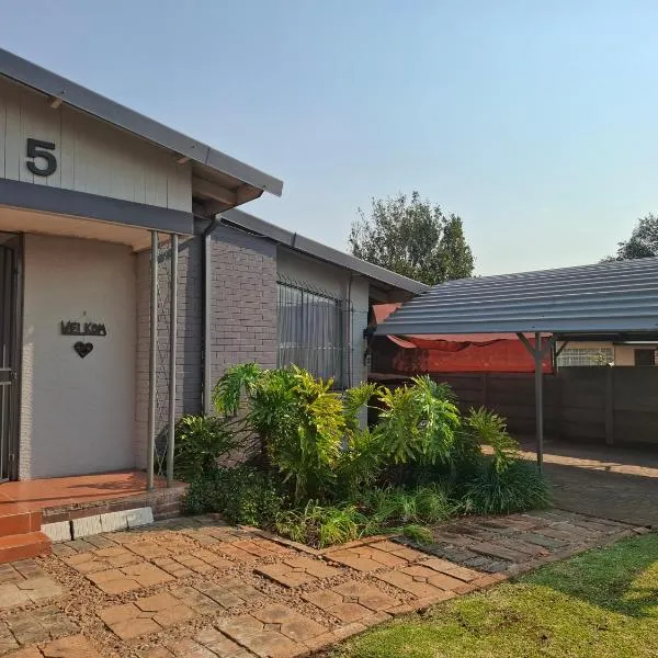 Villa Marais Guest House, hotel in Brakpan