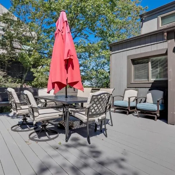 Cozy Modern Camelback House, hotel in Tannersville