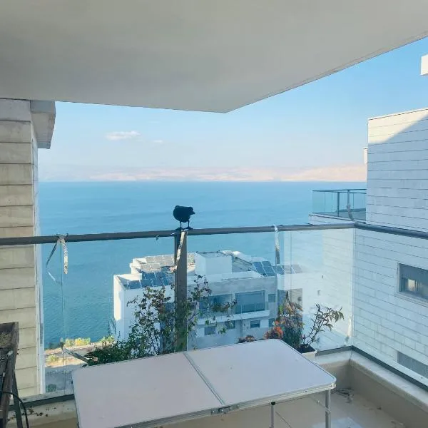 דירת נופש מול הכנרת、ティベリアのホテル