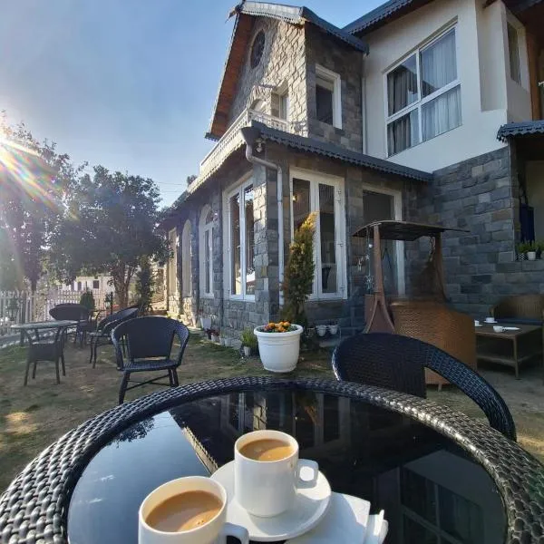 Casa De Bello, Nainital, Near Kainchi Dham, hotel in Bhowāli