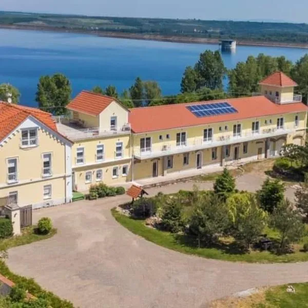 Holiday Centrum, hotell sihtkohas Žatec