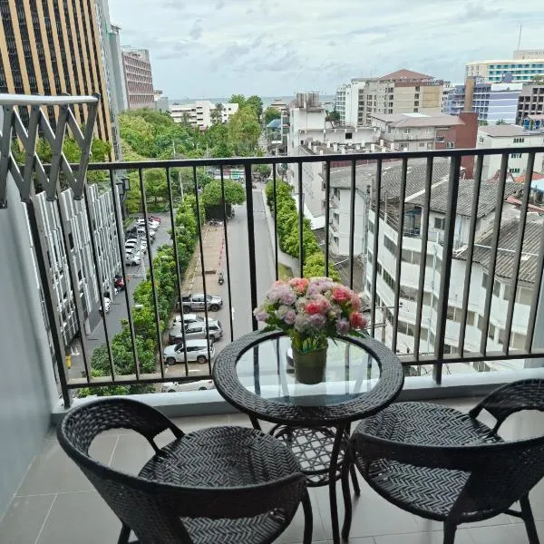 The base Central Pattaya 2 bedrooms, hotel en Pattaya central