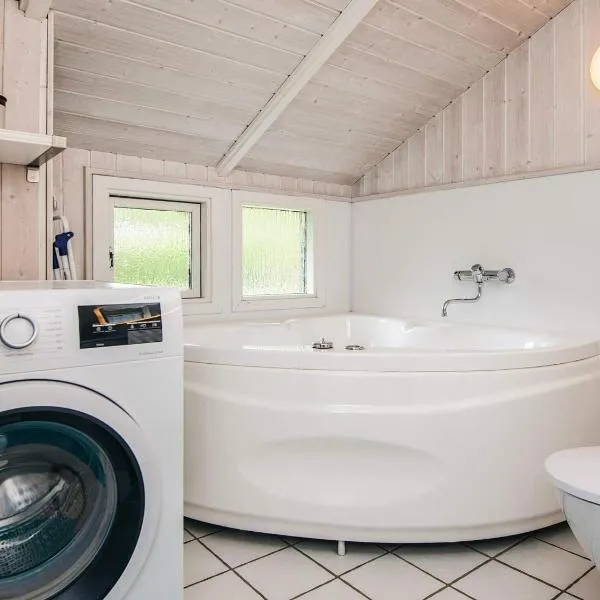 4 star holiday home in Børkop, hotel i Egeskov